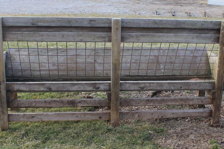 Breeders World Fence Line Feeder