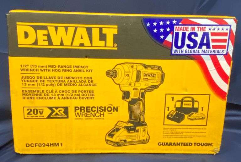 DeWALT Impact Wrench Kit